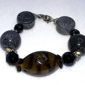 Beaded Bracelet Gray‎ Black Faceted Round Oval Statement Jewelry